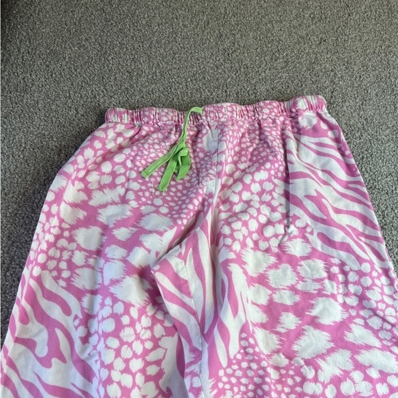 Pink Patterned Women's Pajama Set - Picture 4 of 7